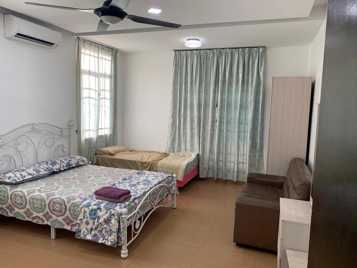 Villaparadise Homestay Batu Pahat Ngoại thất bức ảnh