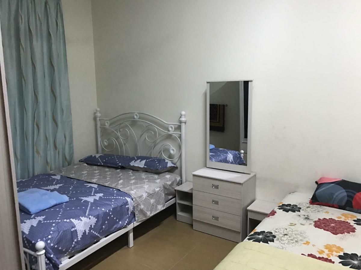 Villaparadise Homestay Batu Pahat Ngoại thất bức ảnh